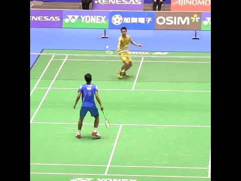 He shocked Lee Chong Wei with his trickshots